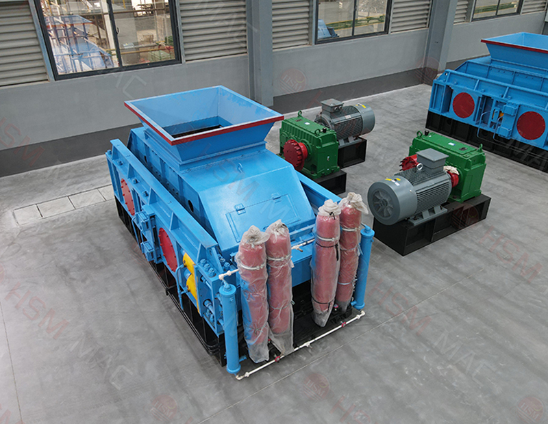 石英石制砂機_石英石對輥制砂機,石英石液壓對輥制砂機