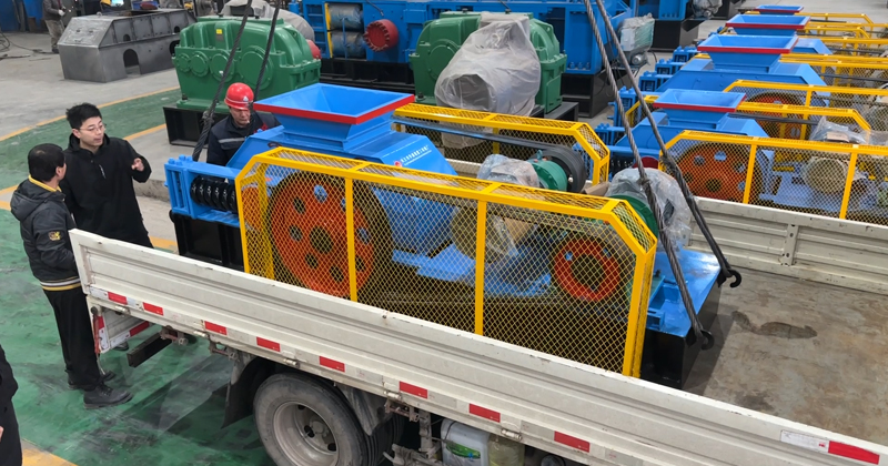 小型對輥制砂機(jī)