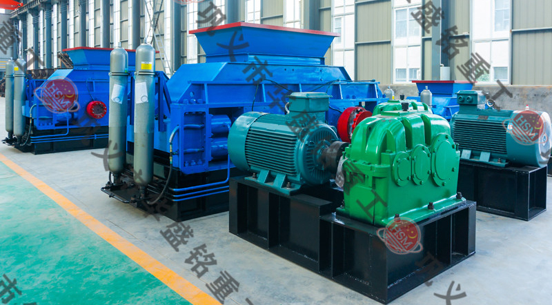 大型對輥制砂機的安裝及試運行